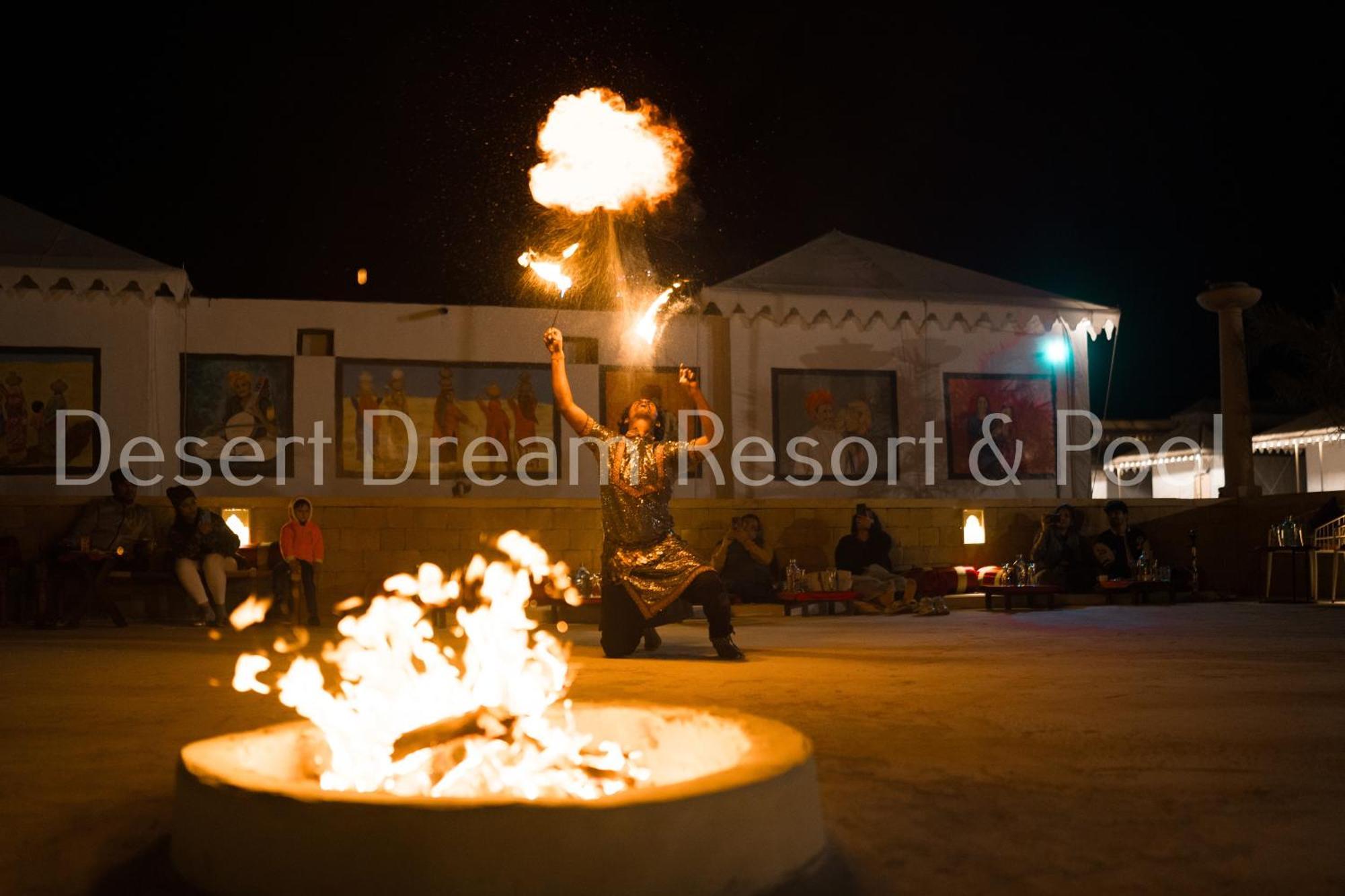 Desert Dream Royal Camp & Pool 斋沙默尔 外观 照片