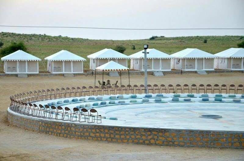 Desert Dream Royal Camp & Pool 斋沙默尔 外观 照片